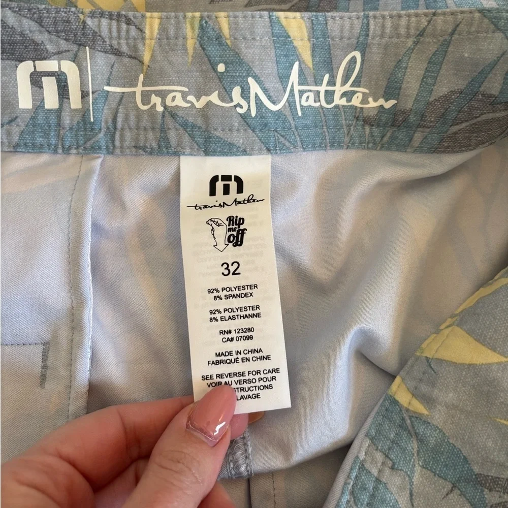 Travis Mathew Palm Beach Swim Shorts Board Shorts Men’s Size 32 Waist Gray Beach